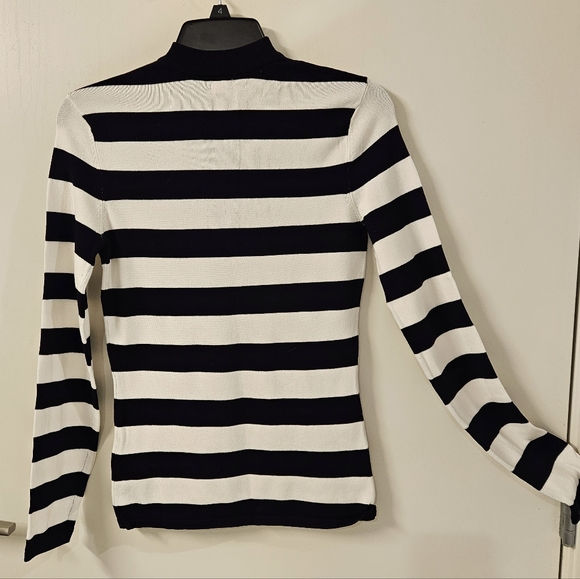 GUESS Stripes Top - Picture 7 of 13